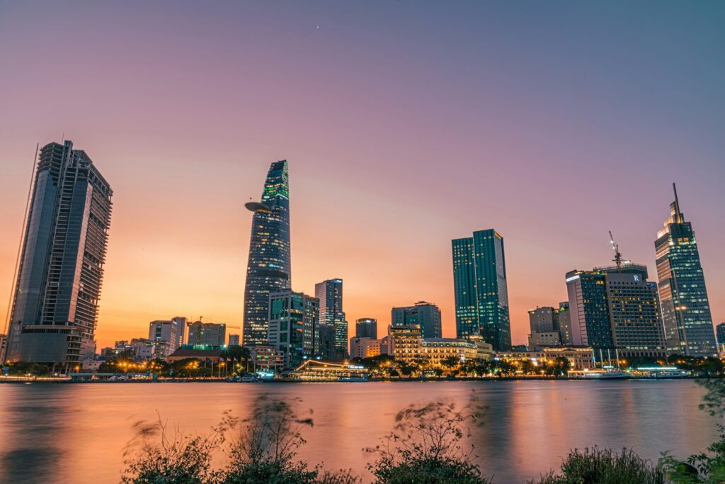 Báo cáo định kỳ lĩnh vực đầu tư tại TP.HCM: hai chế độ báo cáo, hai hệ thống, hai hạn nộp (Công văn 30060/STC-KTĐN)